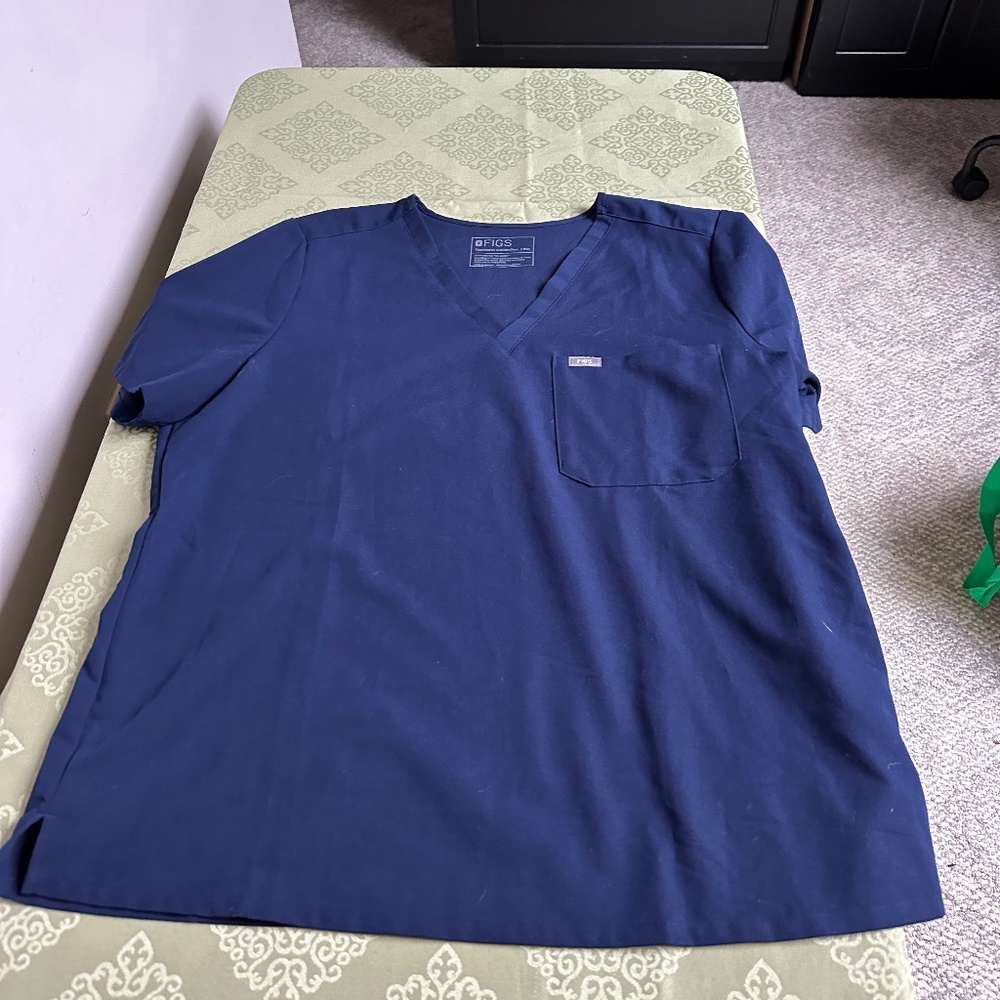 FIGS Scrub Top